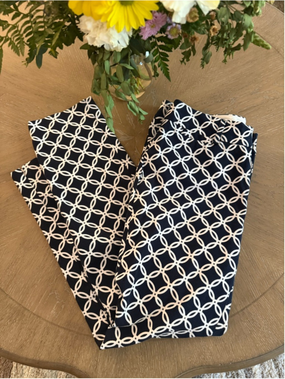 Women's Crown & Ivy Petite Ankle & Cropped Pants Navy White 2P